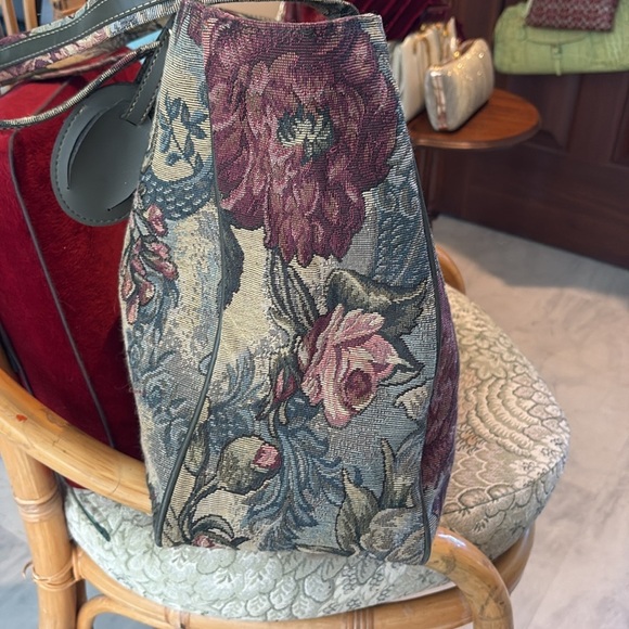 DVF  travel bag  overnight  weekender tapestry  green red pink blue   like new - Picture 5 of 17